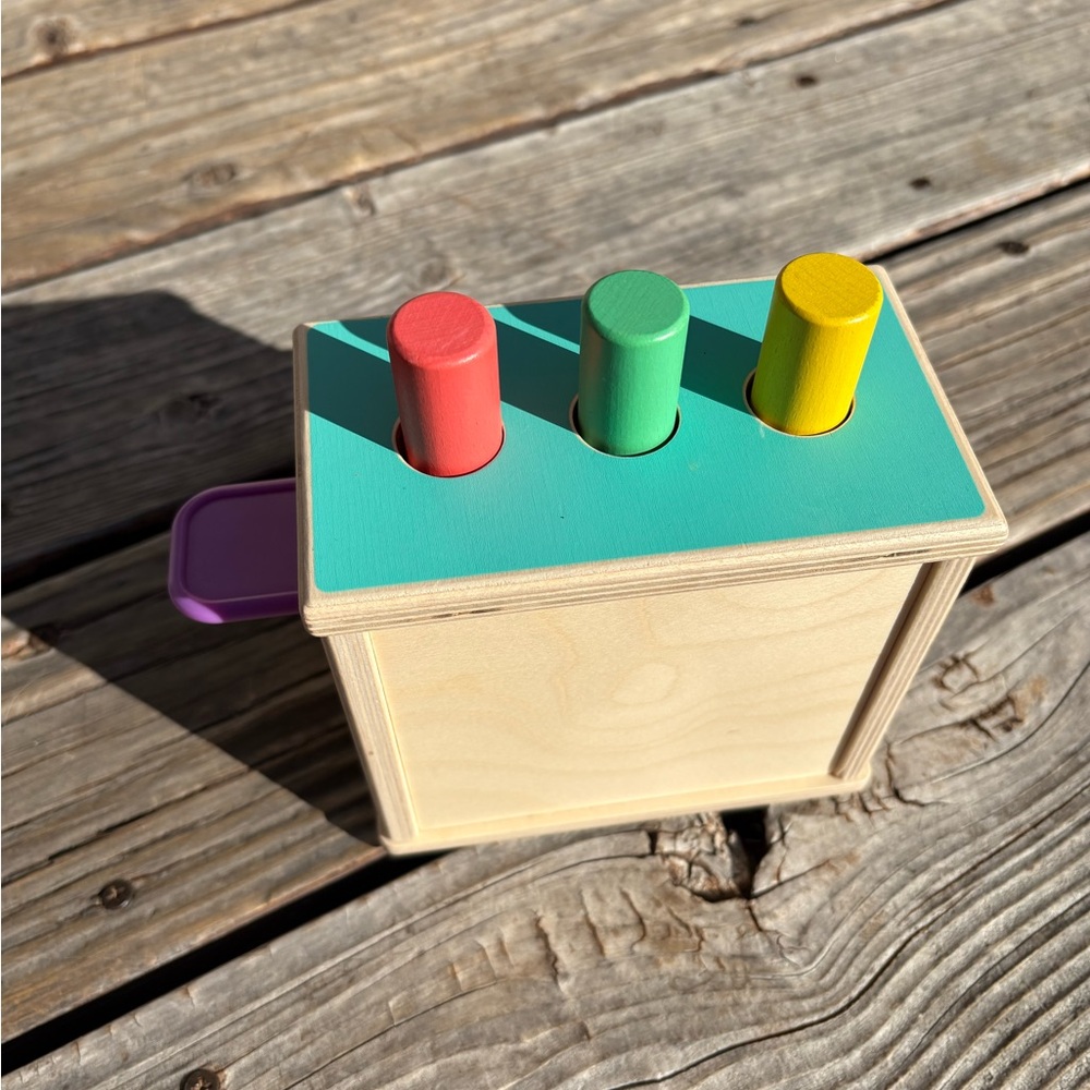 Lovevery Peg Drop Toy || From Thinker Play Kit - Picture 3 of 4